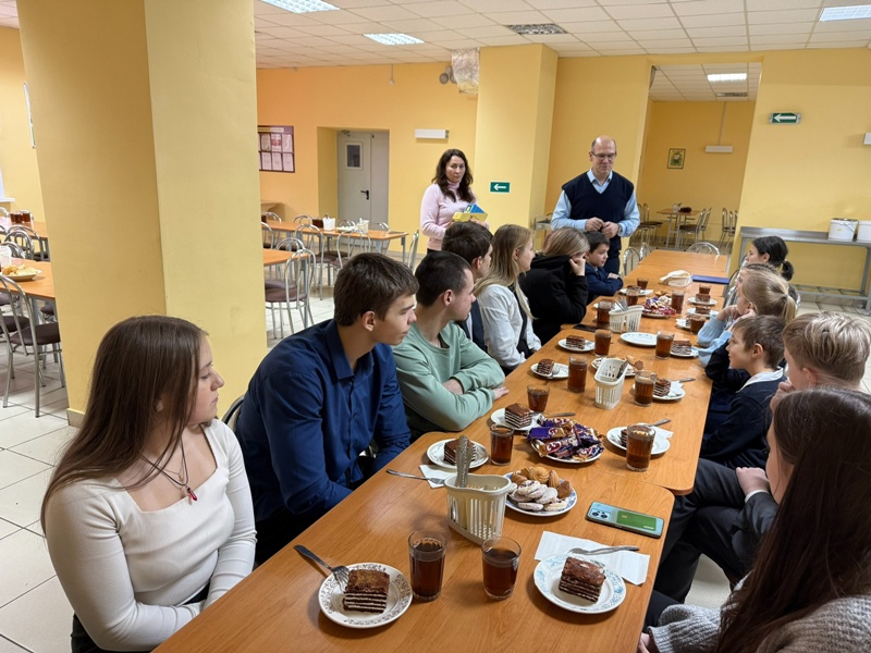 Изображения столовой.